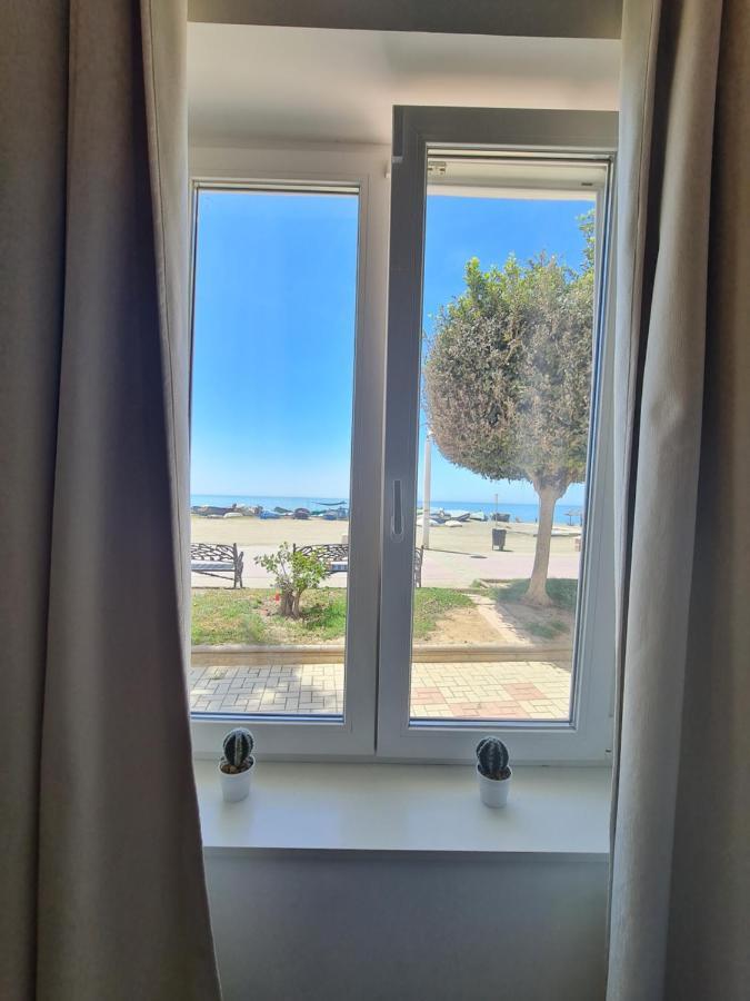 Estudios Tisifone La Cala Del Moral 外观 照片